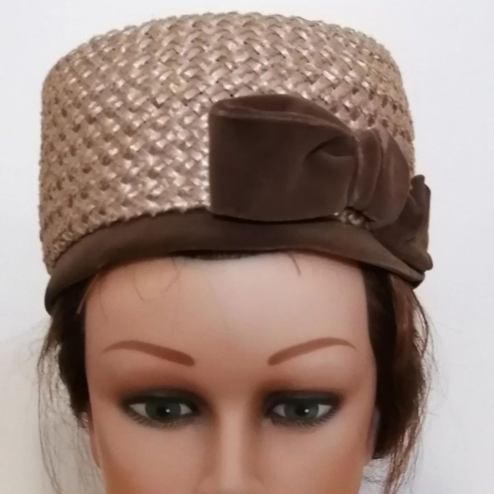 Woman's vintage hat